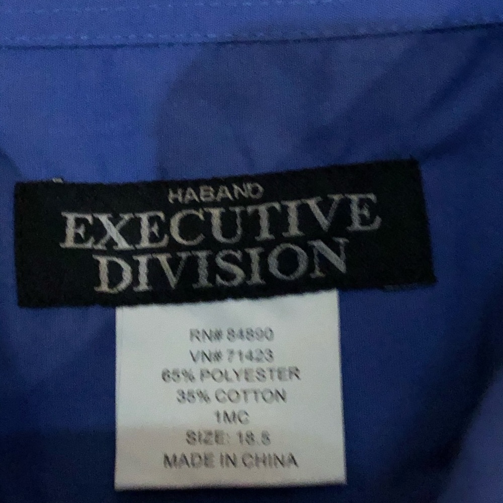 Brand new never worn men’s blue shirt